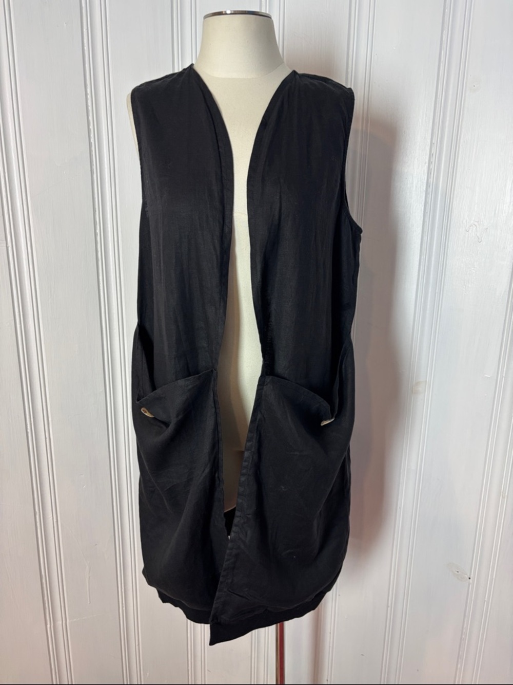 BLU No.9 Black Linen Oversized Vest | Boho Layering Piece | Size small
